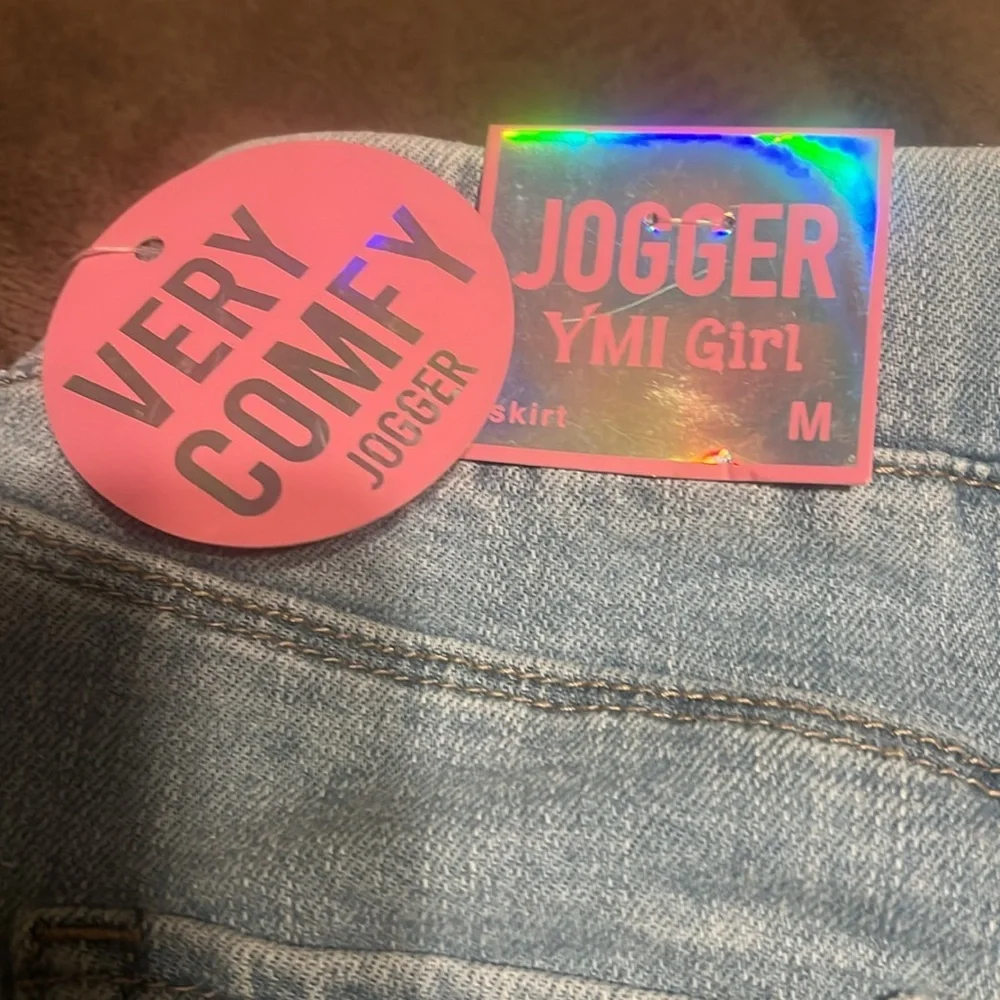 Brand new Girls Skirt - Picture 3 of 4